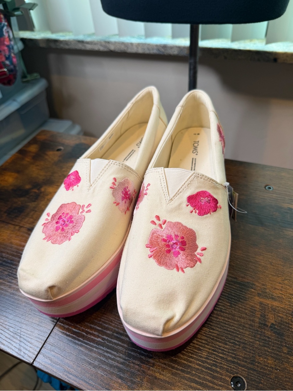 Toms Cream Slip-On Platform Mules with Pink Floral Embroidery Size 11